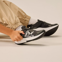 New Balance DynaSoft Reveal v4 BOA Sneaker
