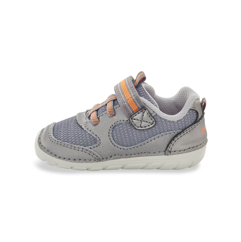 Stride Rite Turbo Sneaker