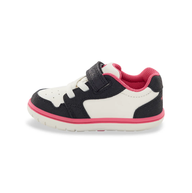 Stride Rite London Sneaker