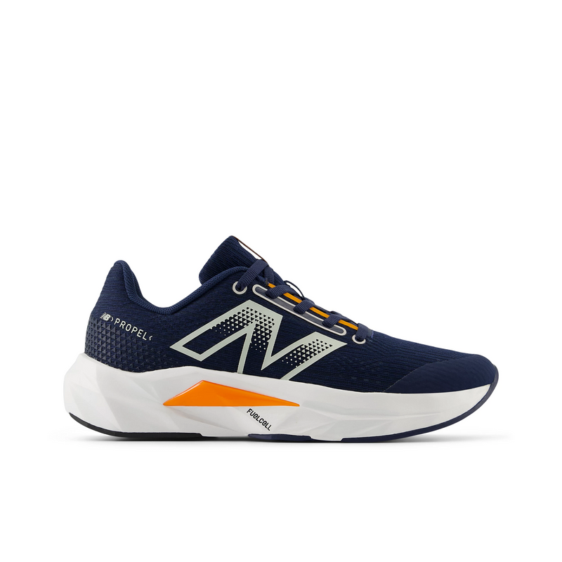 New Balance FuelCell Propel v5 Sneaker