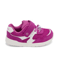 Stride Rite London Sneaker